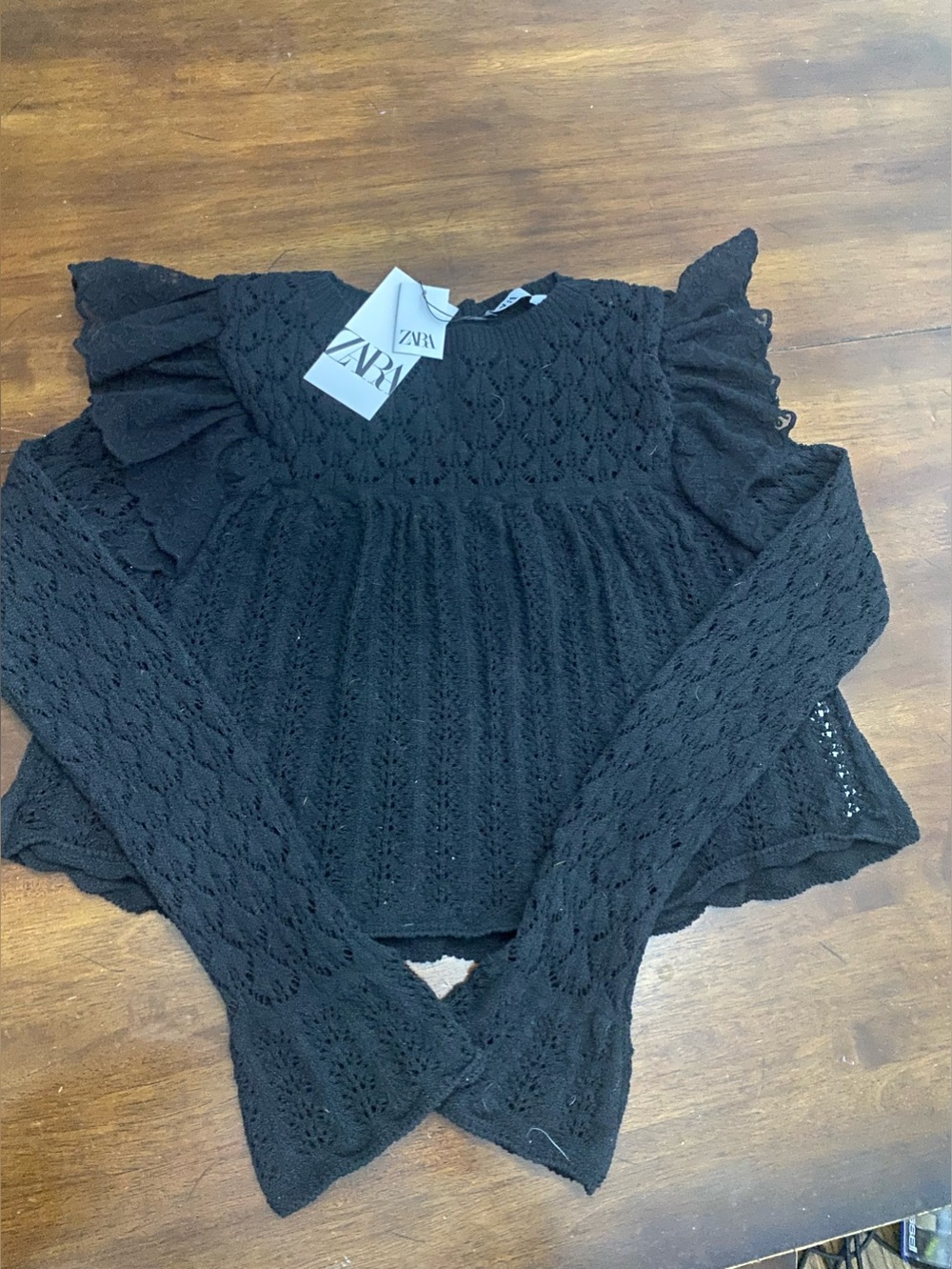 NWT Zara Black Lace-Knit Ruffle-Shoulder long sleeved knit Womenโs S sweater
